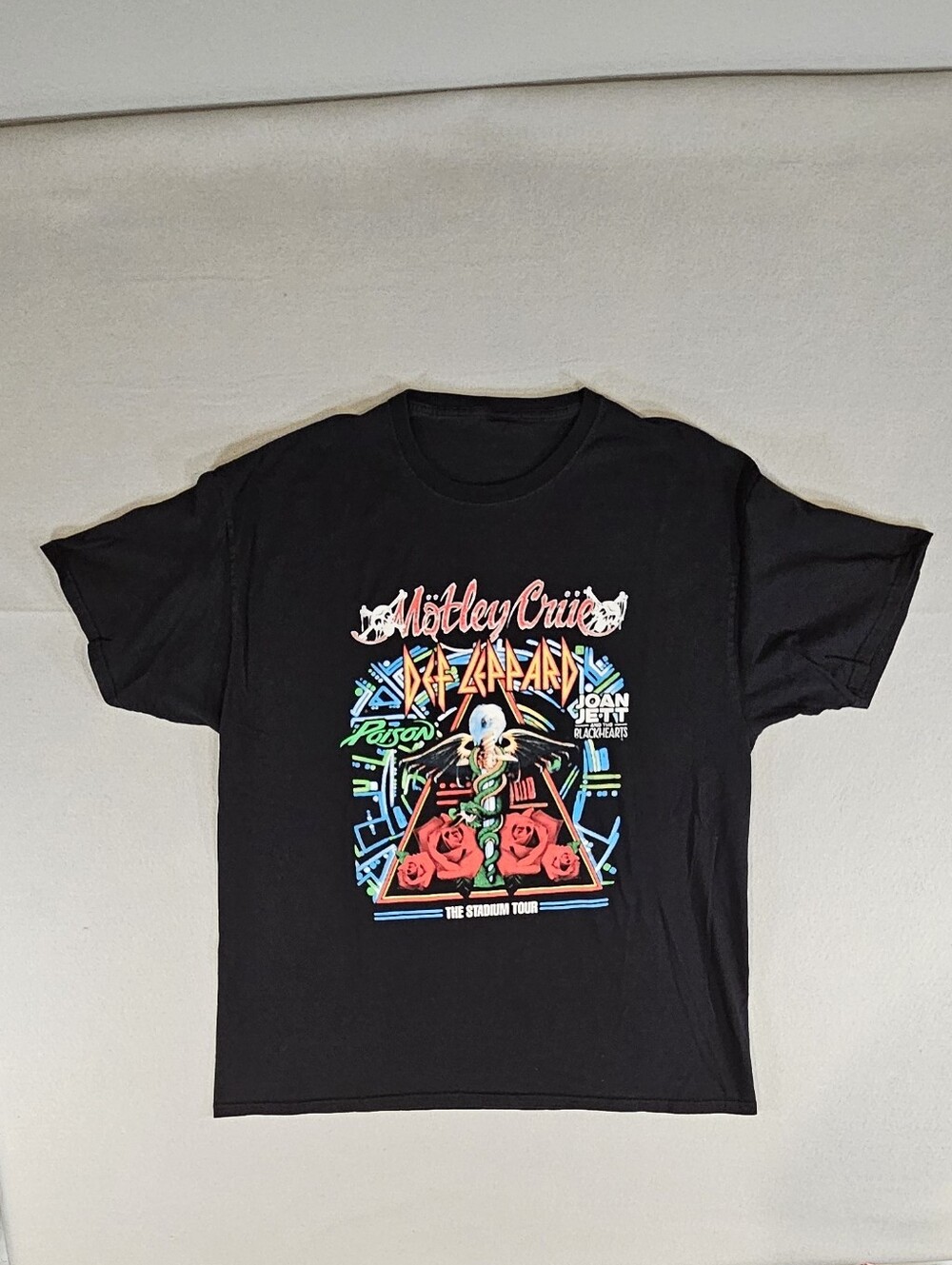 Motley Crue/Def Leppard Stadium Tour Men’s graphic T-shirt